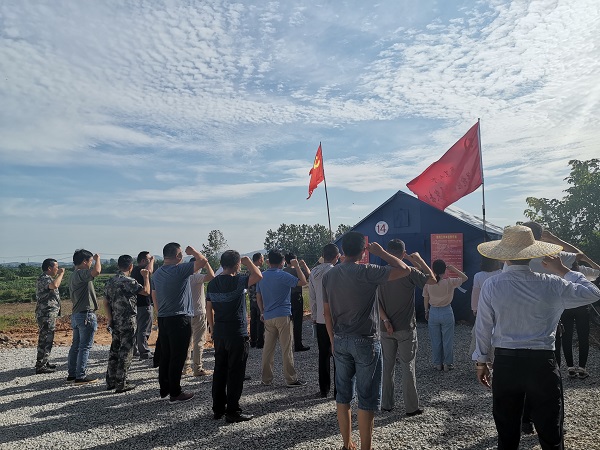 党旗领航保安澜防汛一线铸忠诚